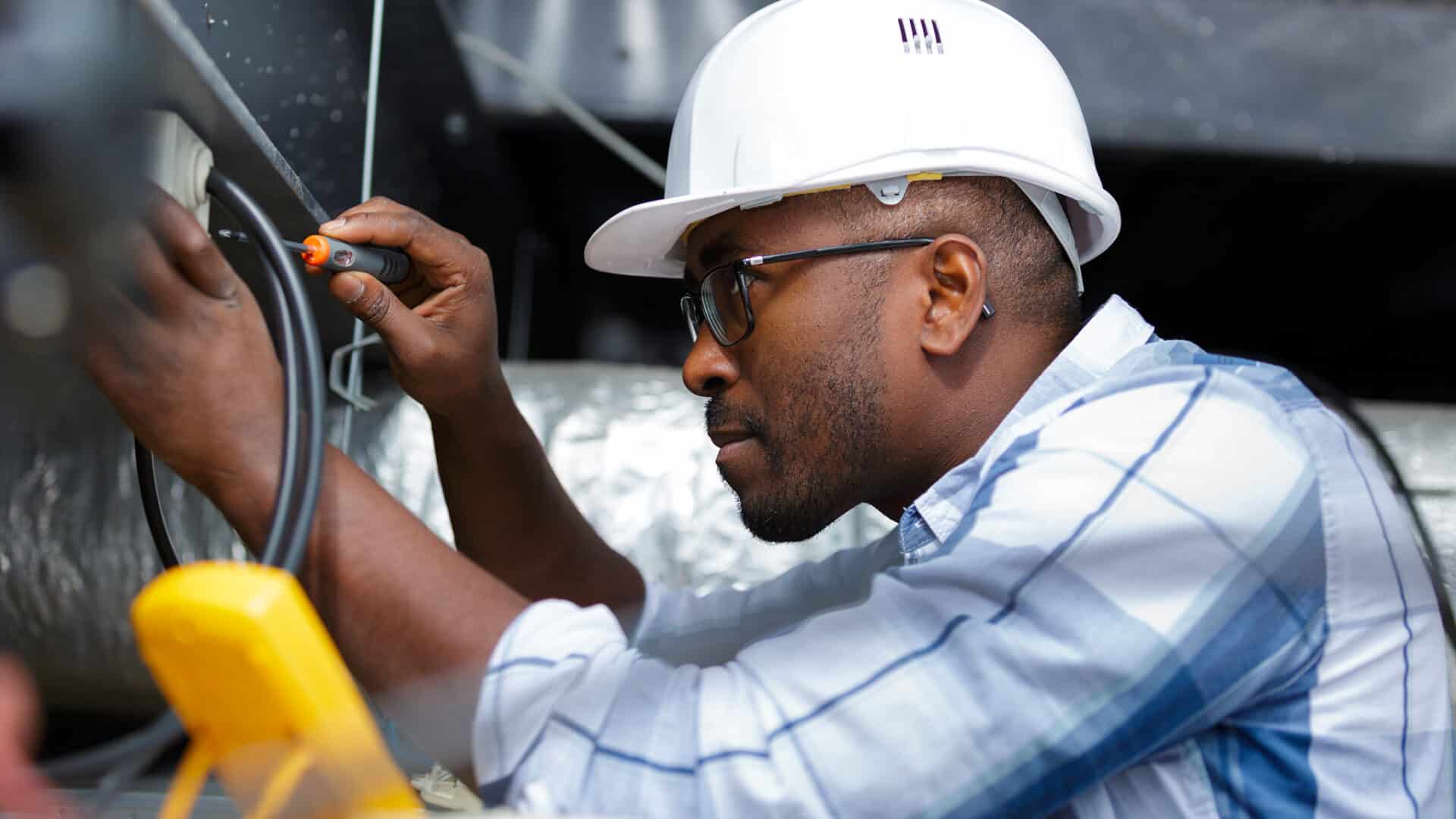 04_how-to-reduce-emergency-maintenanc_1_types-of-emergency-maintenance_0_Hero@2x