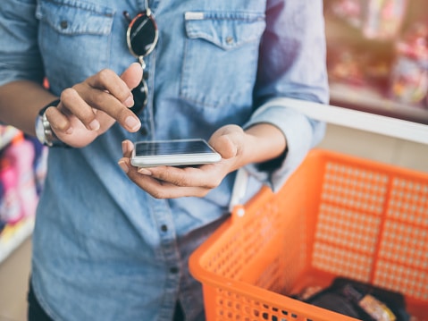 Why Grocery Businesses Should Prepare for Cashierless Checkout Technology